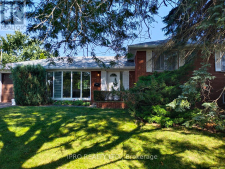 379 Stanfield Drive, Oakville Bronte West