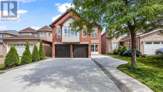 38 Pebblestone Circle, Brampton Brampton West