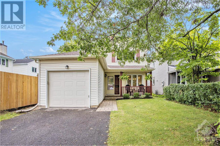 3819 Autumnwood Street, Ottawa