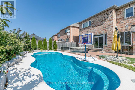 382 Downy Emerald Drive, Bradford West Gwillimbury