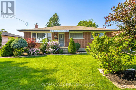 382 Welland Avenue, Oshawa Mclaughlin