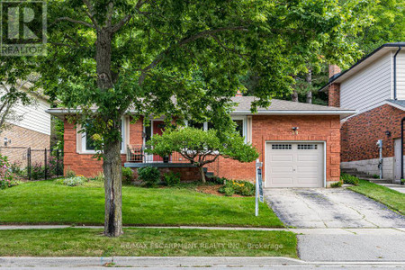 39 Jerome Park Drive, Hamilton Dundas