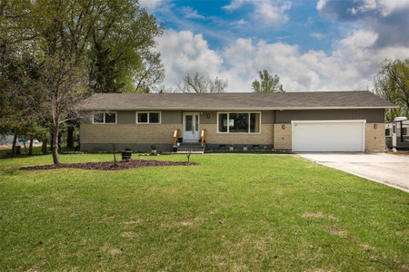 3919 Rebeck Road, East St Paul