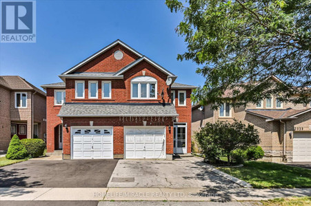 3943 Nightshade Lane, Mississauga