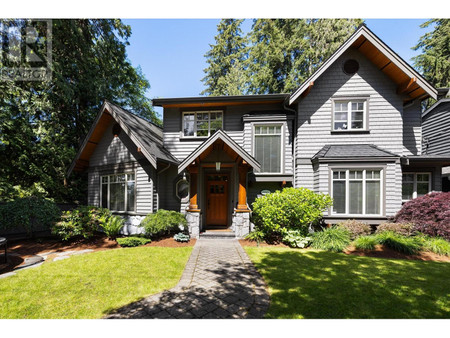 3945 Lynn Valley Road, North Vancouver