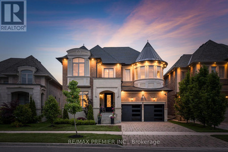 396 Woodgate Pines Drive, Vaughan