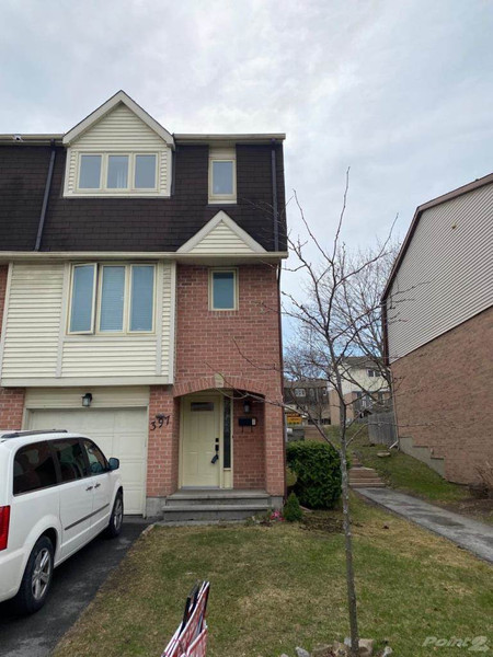 397 Pickford, Kanata