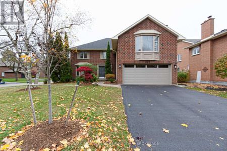 398 Barclay Crescent, Oakville Eastlake