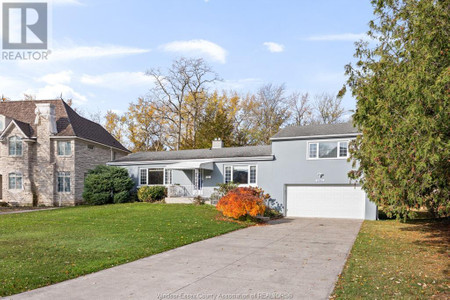 3985 Roseland Drive East, Windsor