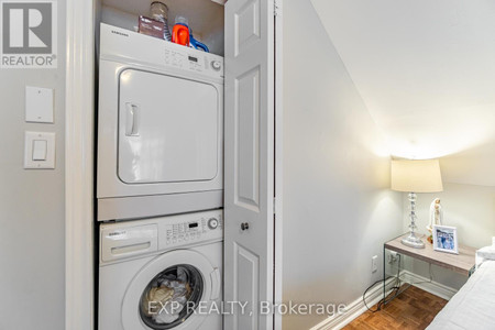 3rd Flr 154 Mavety Street, Toronto W 02