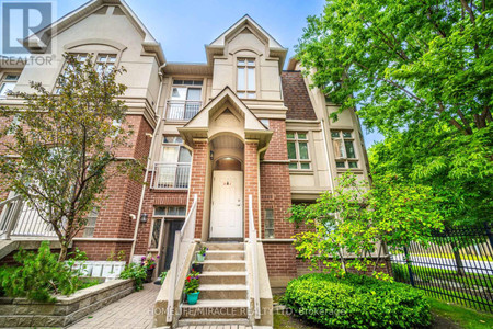 4 38 Gibson Avenue, Toronto Weston