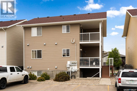 4 5004 James Hill Road, Regina