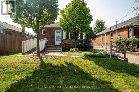 4 Burnley Avenue, Toronto Wexford Maryvale