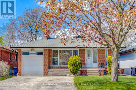 4 Cardigan Road, Toronto Stonegate Queensway