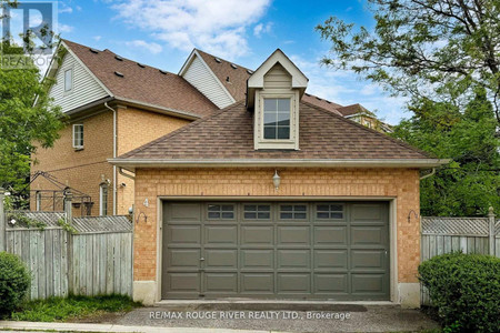 Living room - 4 Hemans Court, Ajax, ON L1T4B8 Photo 1