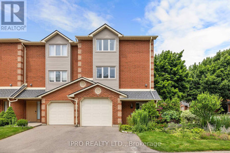 40 72 Stone Church Road, Hamilton