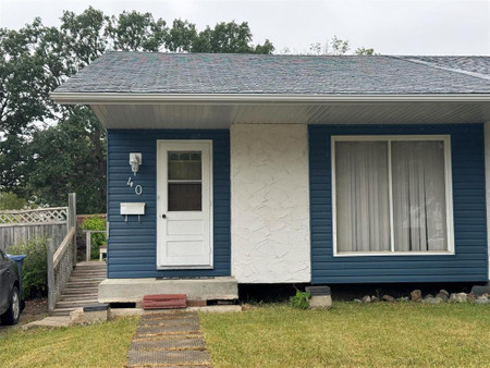 40 Brentford Road, Winnipeg