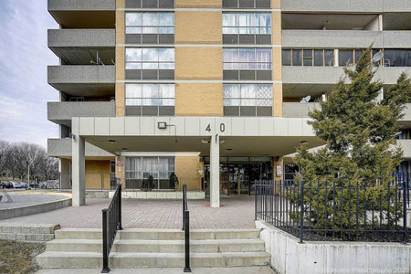 40 Panorama Crt, Toronto