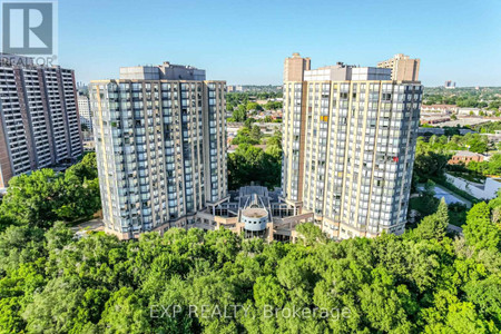 401 1 Hickory Tree Road, Toronto Weston