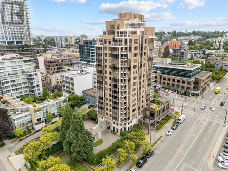 403 1590 W 8th Avenue, Vancouver