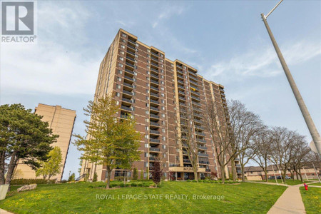 404 301 Frances Avenue, Hamilton Lakeshore