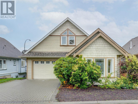 4040 Blackberry Lane, Saanich