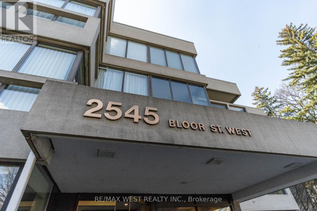 405 2545 Bloor Street W, Toronto High Park Swansea