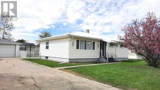 407 10 Street E, Drumheller