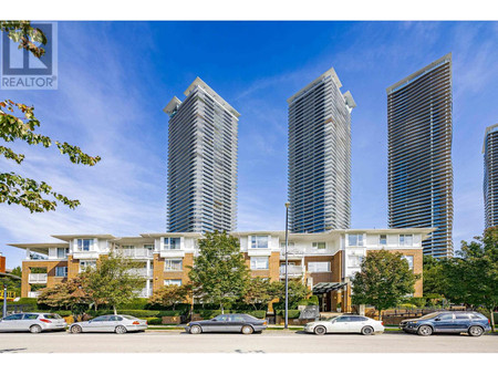 407 4783 Dawson Street, Burnaby