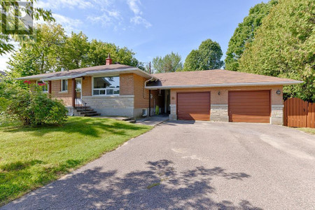 41 Schwanz Road, Petawawa