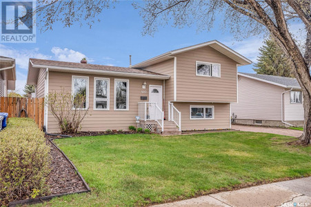 410 Needham Way, Saskatoon