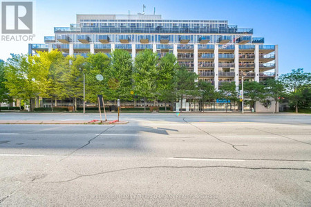 Living room - 413 1040 The Queensway Avenue, Toronto, ON M8Z0A7 Photo 1