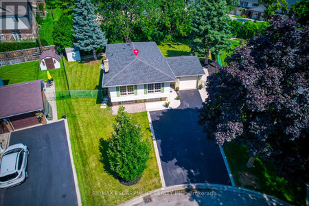 414 Bryant Crescent, Burlington Appleby