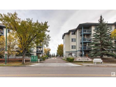 417 16303 95 St Nw, Edmonton