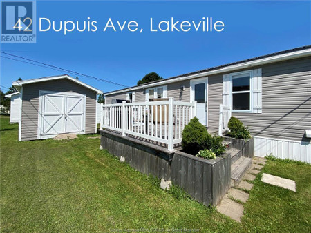 42 Dupuis Ave, Lakeville