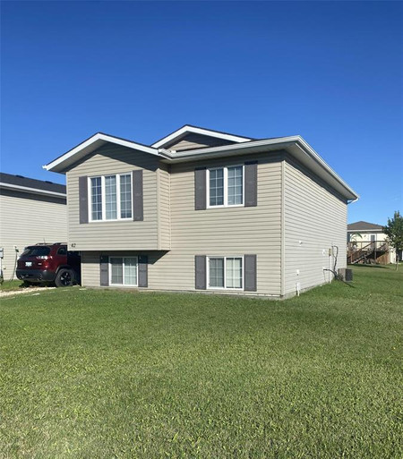 42 Fairmont Crescent, Steinbach