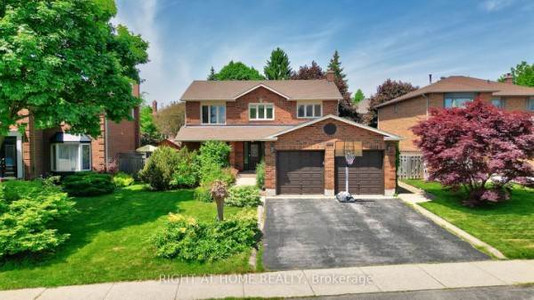 424 Golden Oak Dr, Oakville