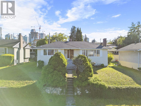 4284 Hazelwood Crescent, Burnaby