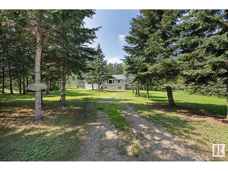 4351 22 St, Rural Wetaskiwin County