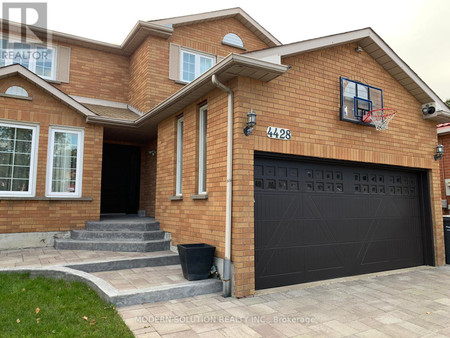 4428 Guildwood Way, Mississauga