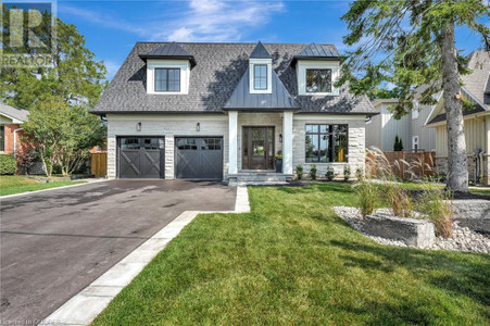 447 Tower Drive, Oakville