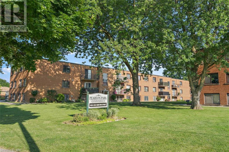 454 Carlton Street Unit 35, St Catharines