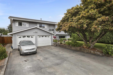 45411 Labelle Avenue, Chilliwack