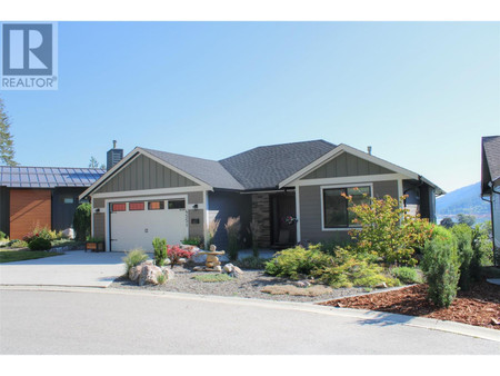 4551 71 Avenue Ne, Salmon Arm