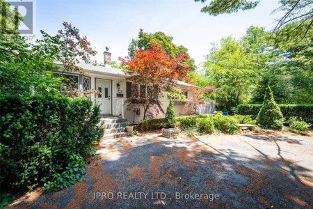 463 Drummond Road, Oakville Eastlake