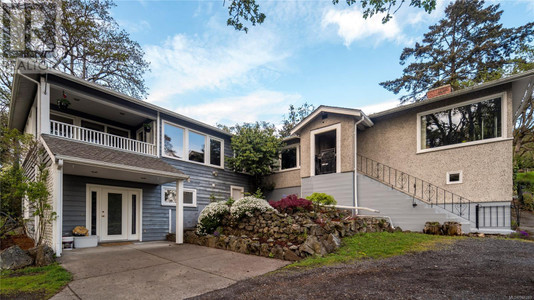 4635 Blenkinsop Rd, Saanich