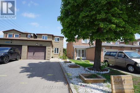 4661 Founders Walk, Mississauga Hurontario