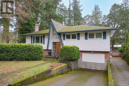 4690 Cordova Bay Rd, Saanich