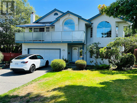 4706 Crofton Pl, Saanich