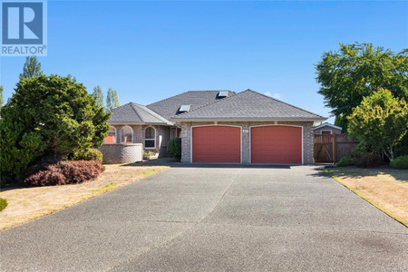 476 Muirfield Close, Qualicum Beach